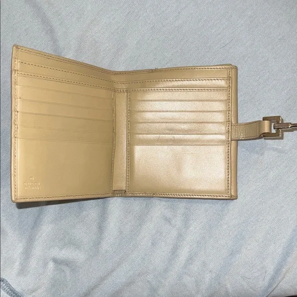 Authentic GUCCI Beige Jackie Micro Guccisima Leather Compact Wallet